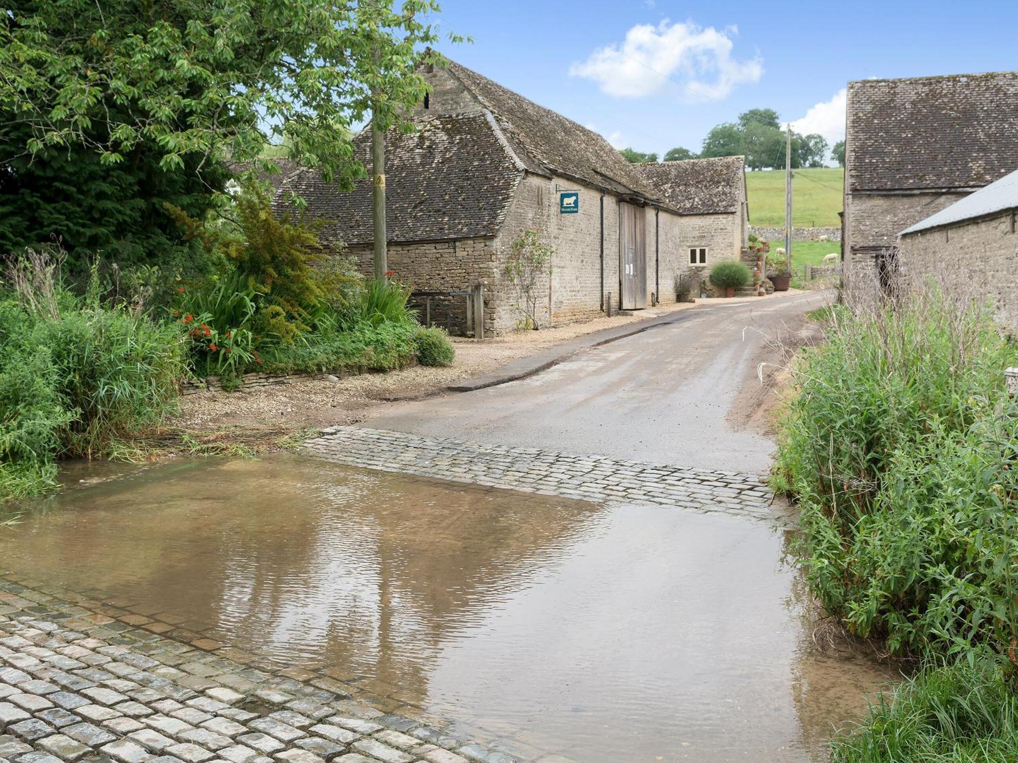 Flowers Barn Vila Daglingworth Exterior foto